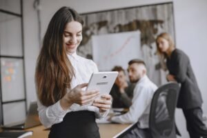 Airties Expands Wi-Fi Device Management and Market Reach Through Acquisition of Aprecomm